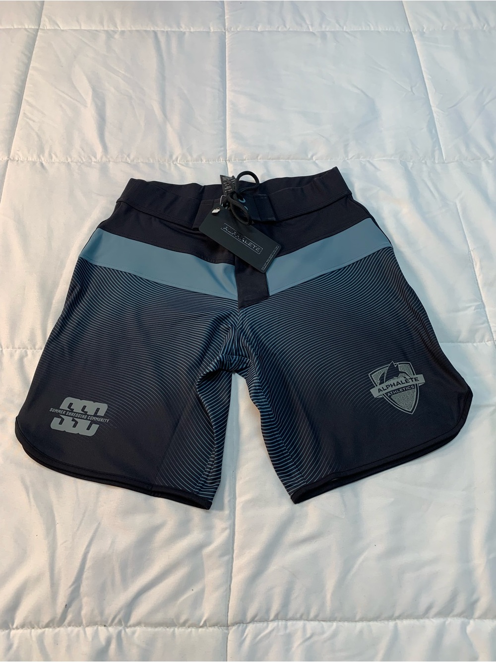 New ALPHALETE titan broad shorts size 30